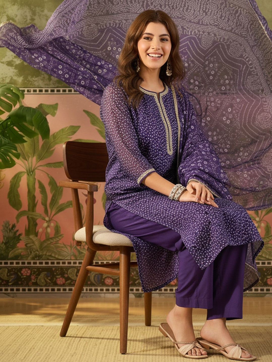 Dhiyona SN Printed Round Neck Kurta & Trousers With Dupatta
