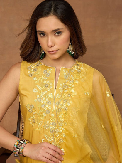 Dhiyona IN Women Floral Embroidered Regular Thread Work Kurta with Palazzos & With Dupatta