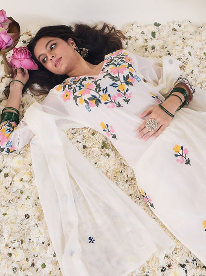 Floral Embroidered Thread Work Pure Cotton Kurta With Trousers & Dupatta