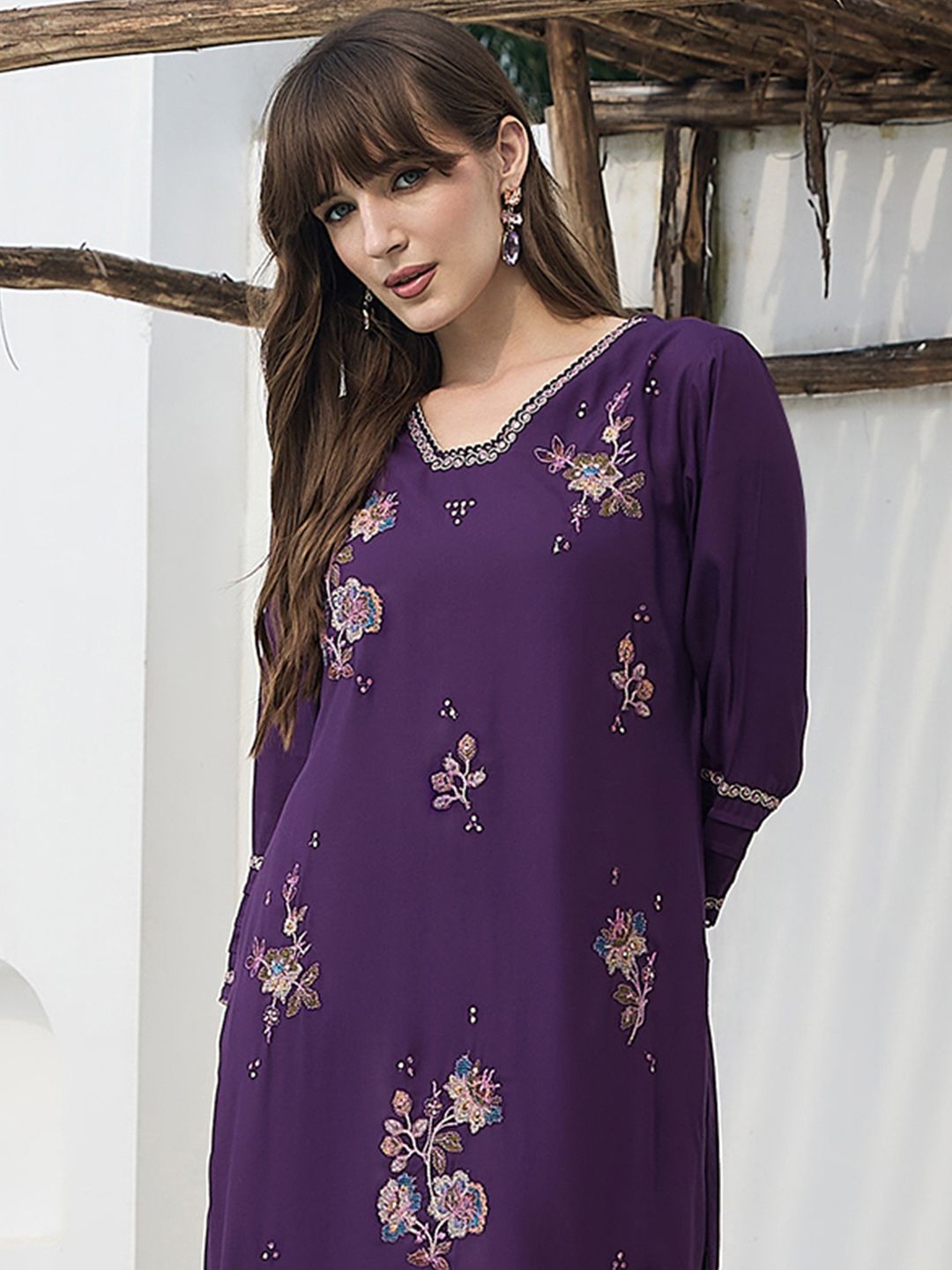 Dhiyona IE Floral Embroidered V-Neck Tunic With Trousers