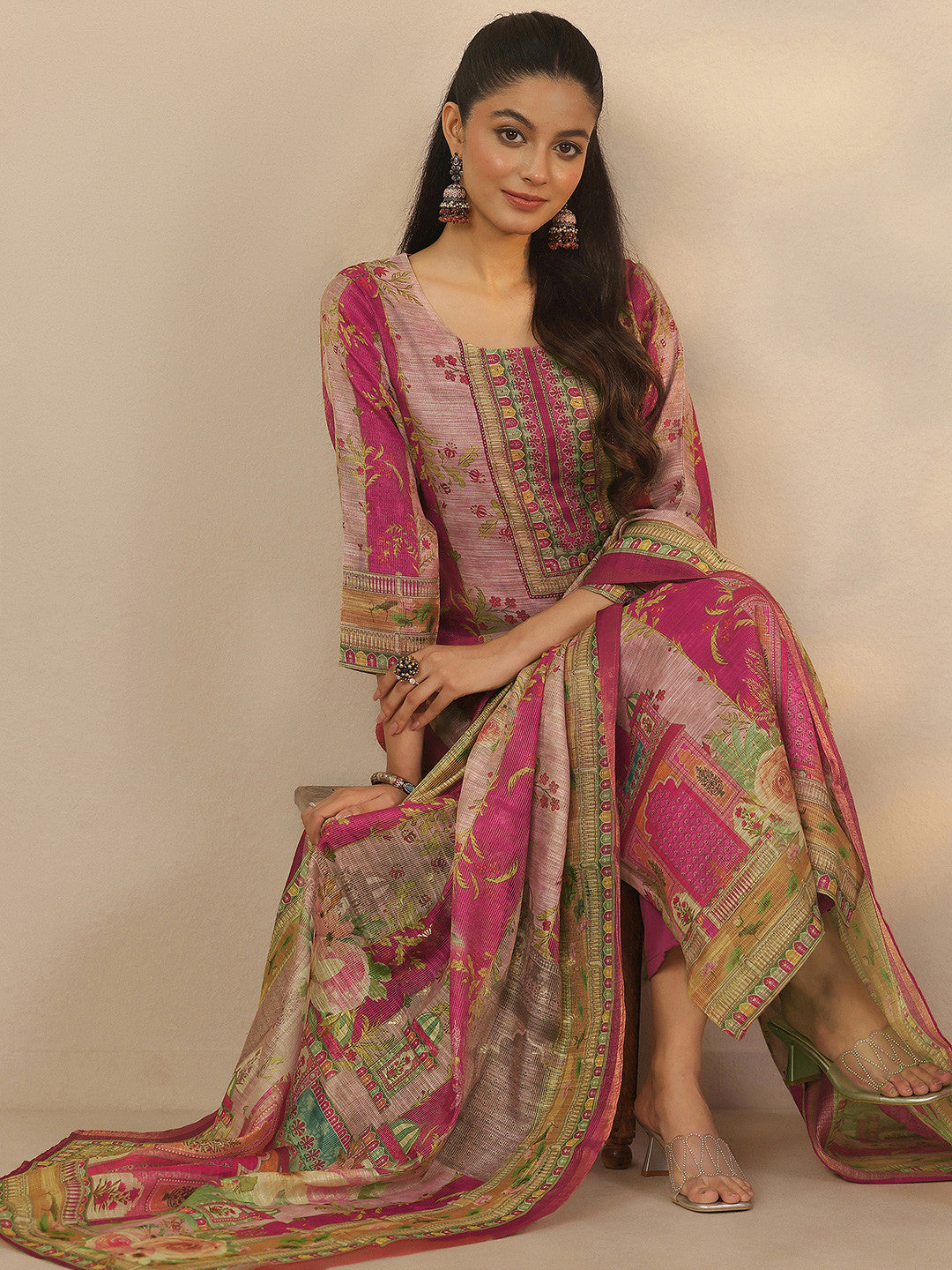 Women Floral Printed Regular Kurta with Trousers & With Dupatta