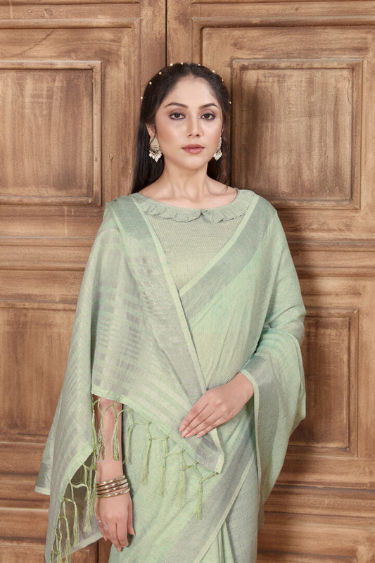 Dhiyona GR Women's Rangrez Raw Green Soft Linen Solid Woven Saree