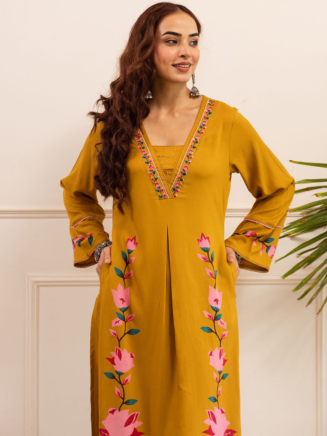 Floral Printed Square Neck Sequinned Straight Kurta With Palazzos