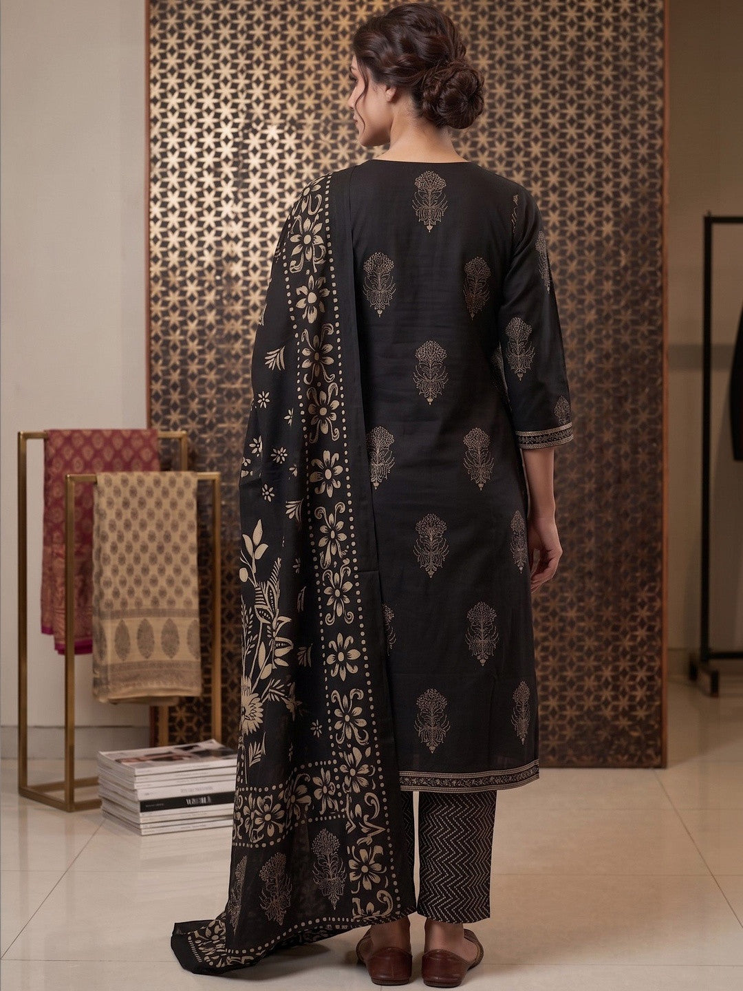 Printed Pure Cotton V-Neck Kurta & Trousers With Dupatta