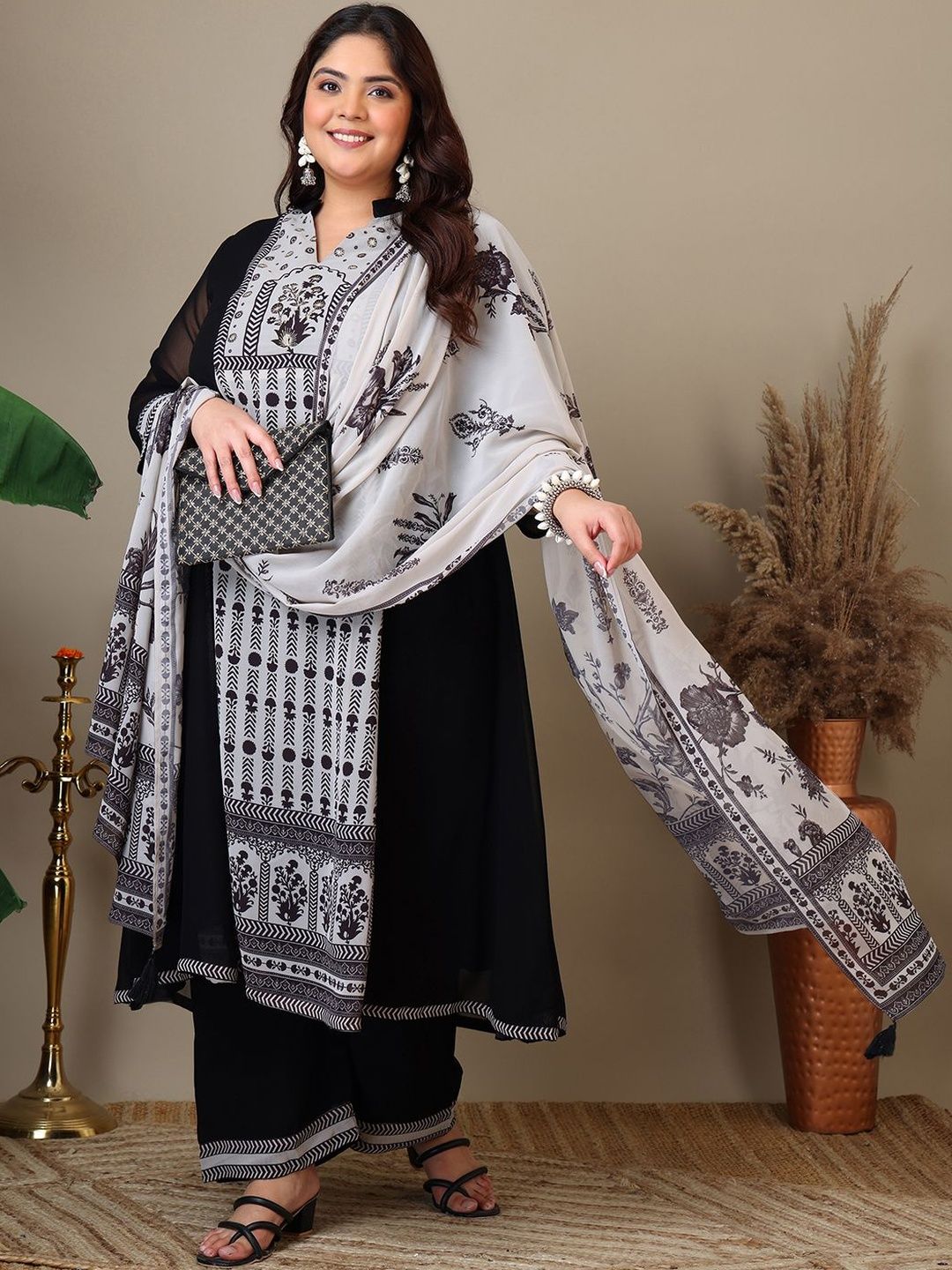Dhiyona IN Women Plus Size Ethnic Motifs Printed Kurta with Palazzo & Dupatta