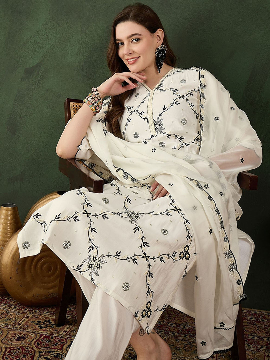 Embroidered Kurta & Trouser With Dupatta