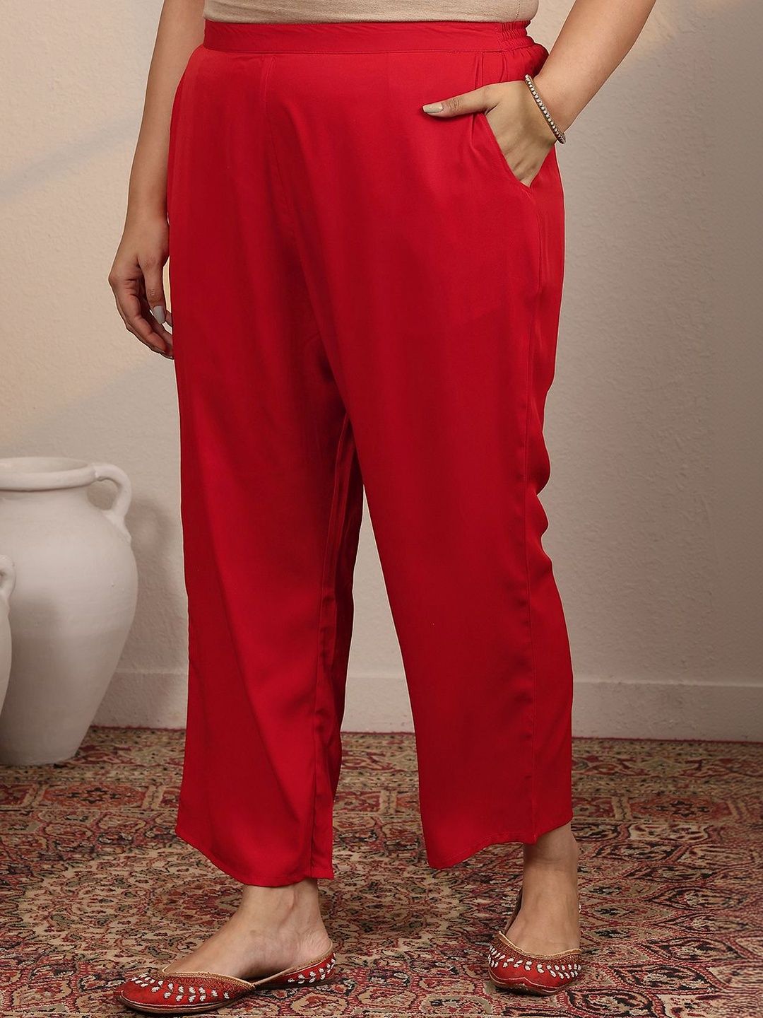 Dhiyona Women's Plus Size Printed Sequinned Straight Kurta With Trousers & Dupatta