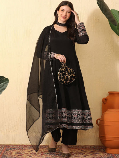 Ethnic Motifs Embroidered V-Neck Thread Work Chinon Kurta With Palazzos & Dupatta