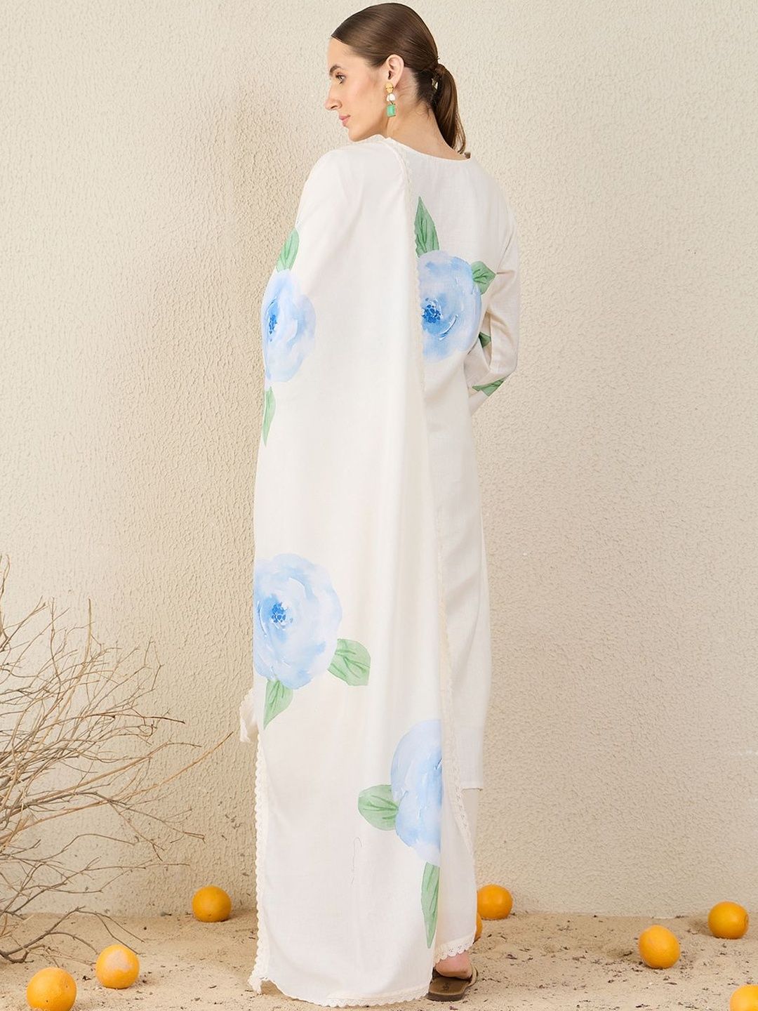 Women Floral Printed Regular Sequinned Linen Kurta with Trousers & Dupatta