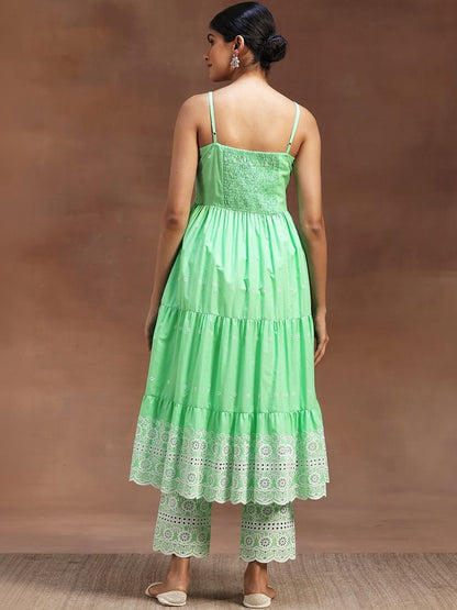 Women Floral Embroidered Tiered Thread Work Kurta with Trousers