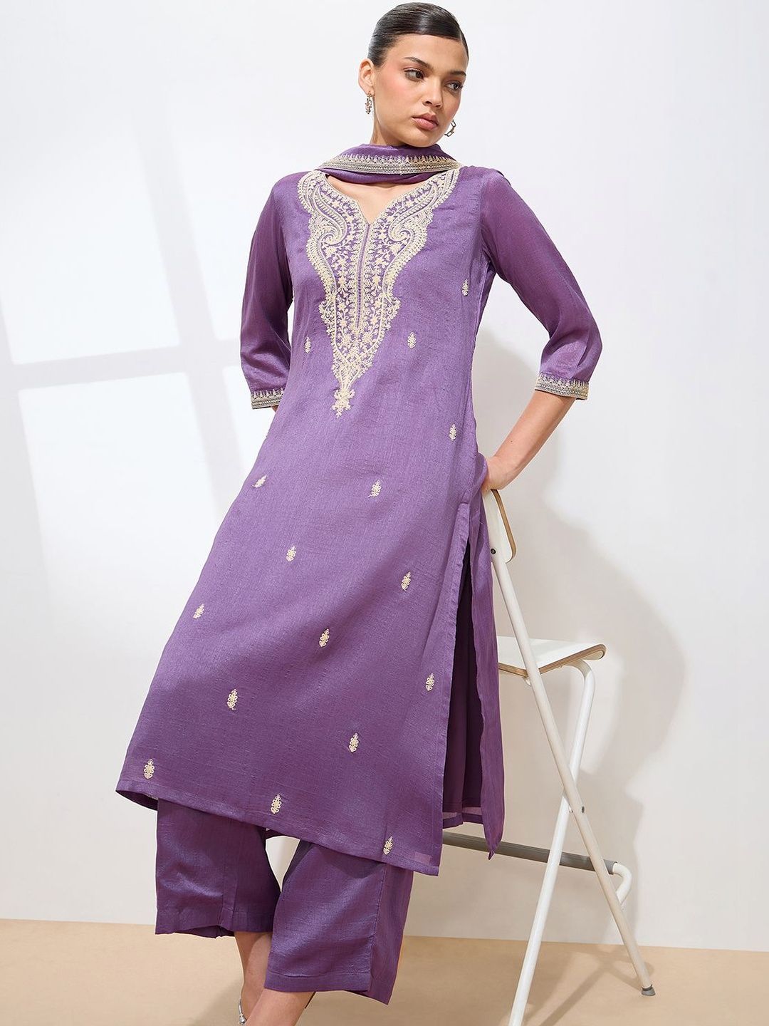 Dhiyona KL Women Ethnic Motifs Embroidered Regular Thread Work Kurta with Palazzos & With Dupatta