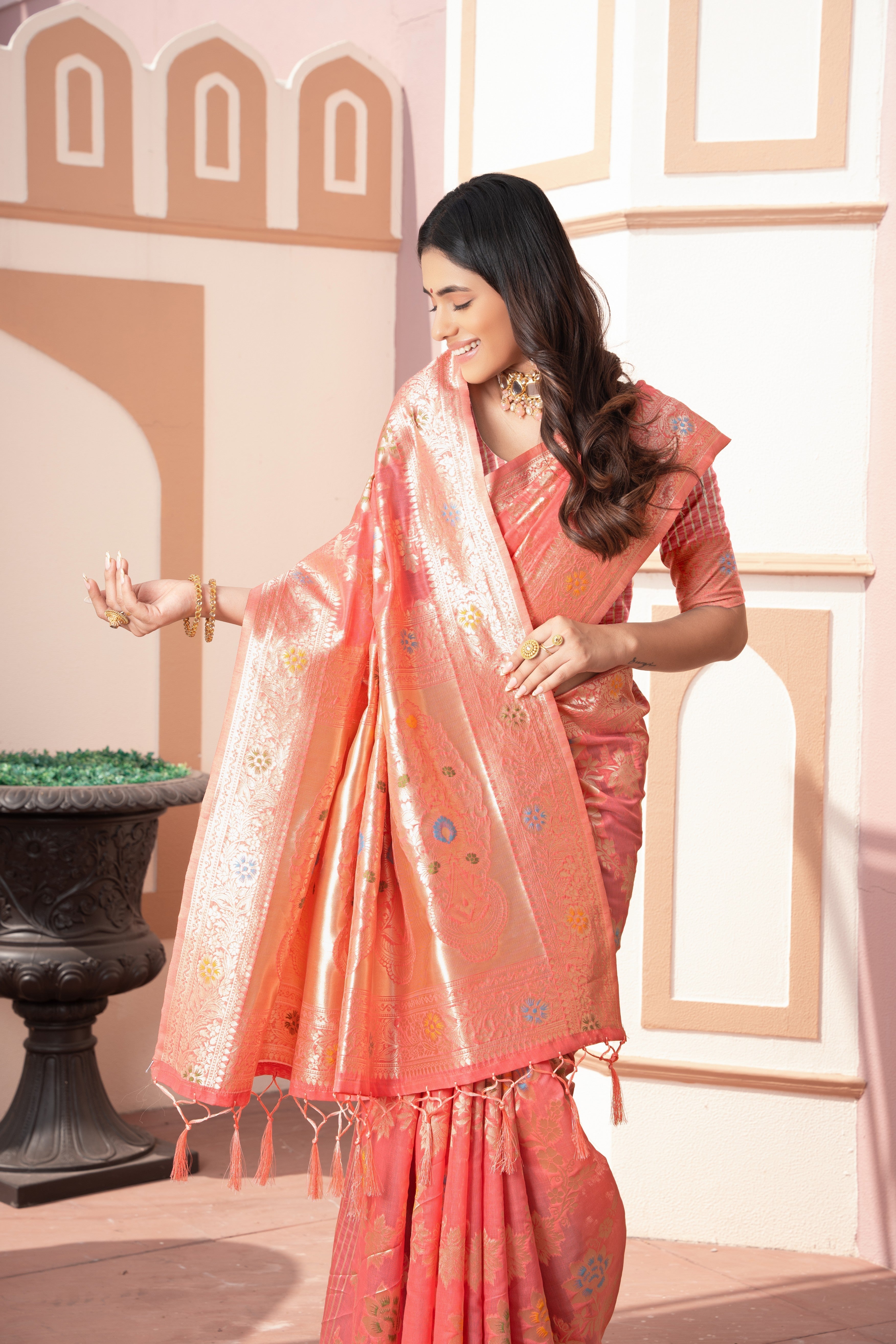 Dhiyona GR Women's Riddhi Peach Cotton Silk Saree