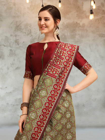 Dhiyona RV Women's Banarasi Cotton Silk With Patola Weaving Pattern Saree With Blouse ( KVD1341 )