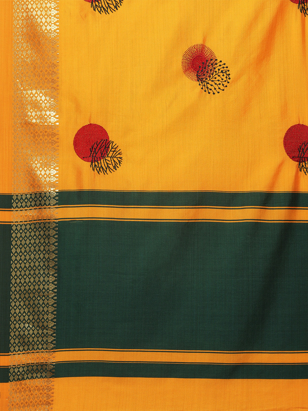 Arriva Fab  Women's Elegant Soft Cotton Silk Saree with Zari Weaving & Contrast Pallu With Blouse  ( KVD1853 )
