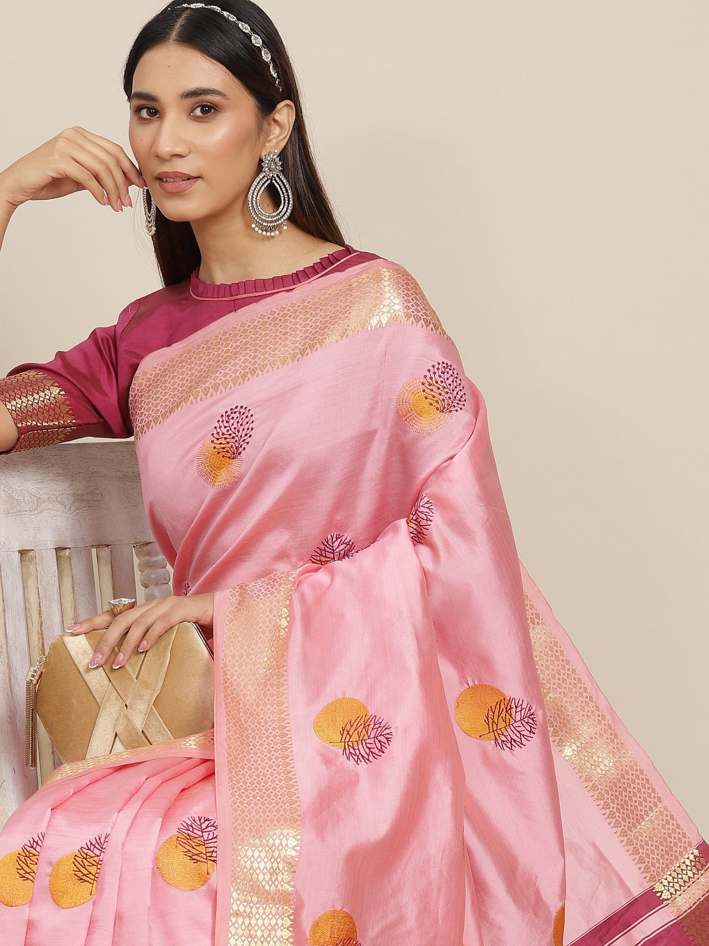 Arriva Fab  Women's Elegant Soft Cotton Silk Saree with Zari Weaving & Contrast Pallu With Blouse  ( KVD1854 )