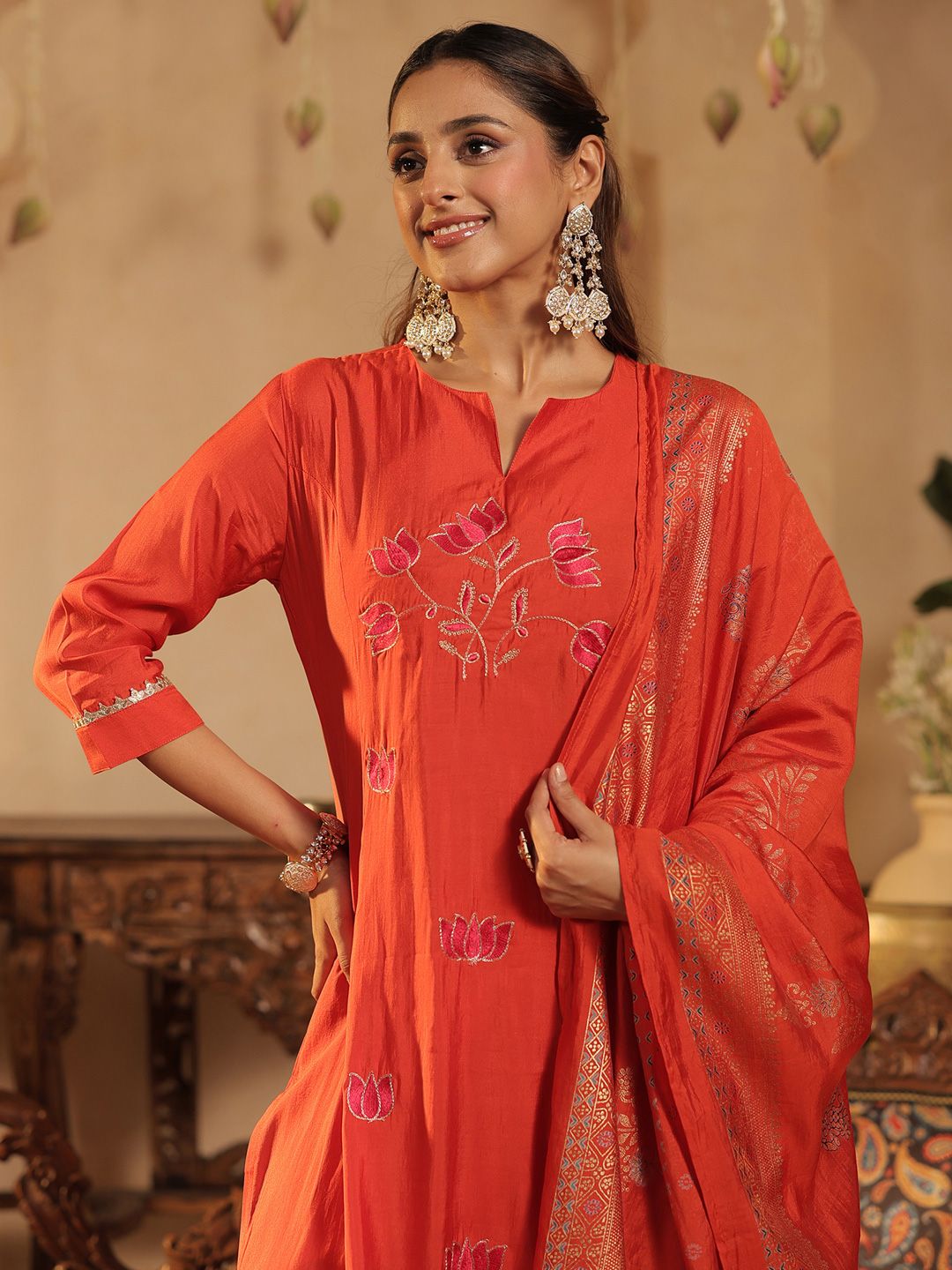 Dhiyona IE Women Ethnic Motifs Printed Kurta with Trouser