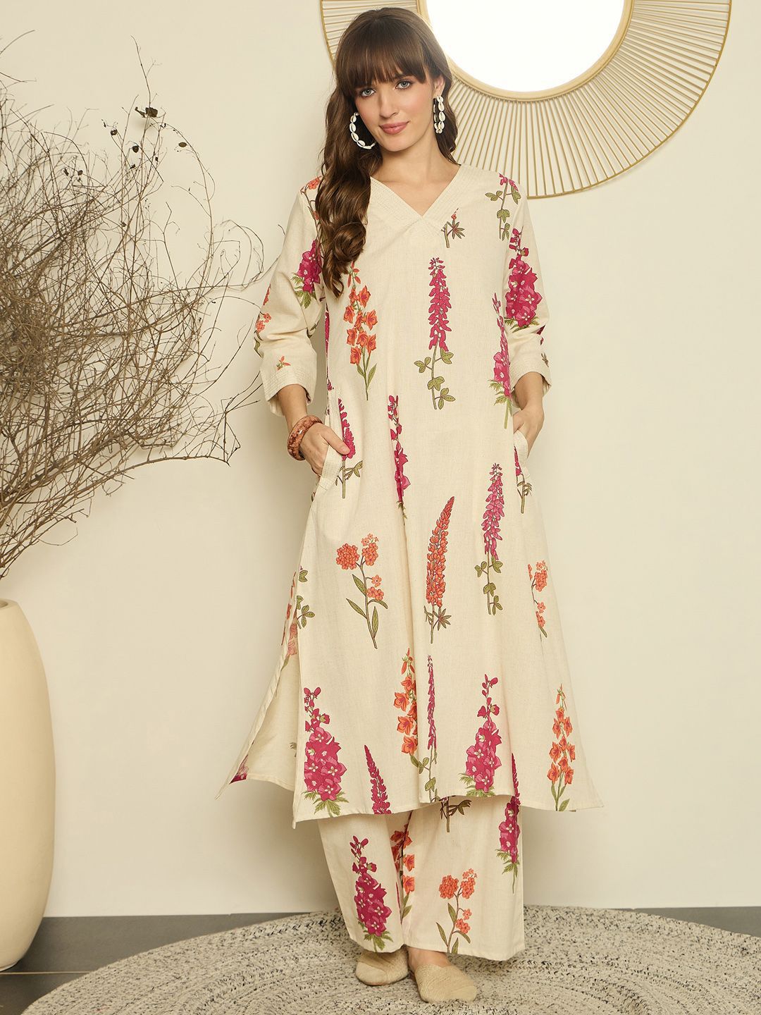 Women Floral Printed Regular Thread Work Kurta with Palazzos