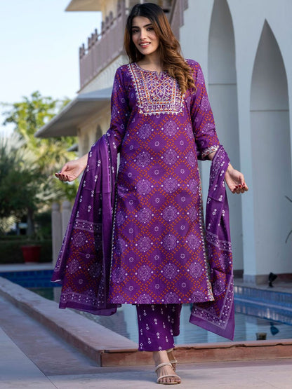 Dhiyona KL Women Bandhani Embroidered Regular Sequinned Pure Cotton Kurta with Trousers & With Dupatta