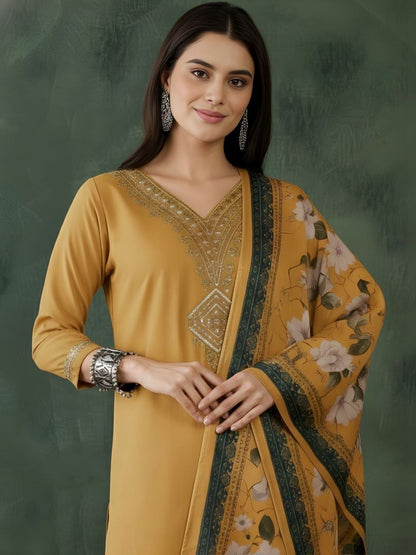 Dhiyona KL Women Floral Embroidered Regular Thread Work Kurta with Trousers & With Dupatta