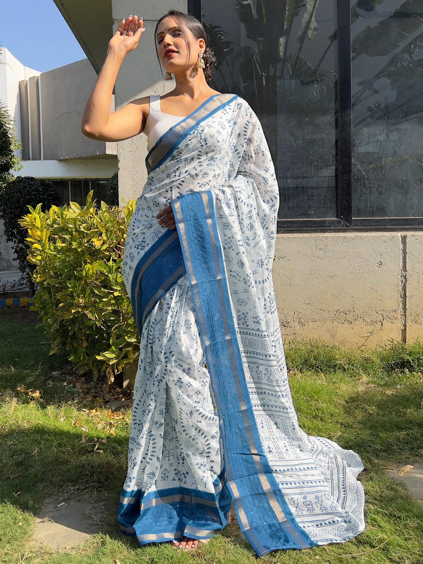 Women's Dola Silk White Printed Ready to Wear With Blouse Piece