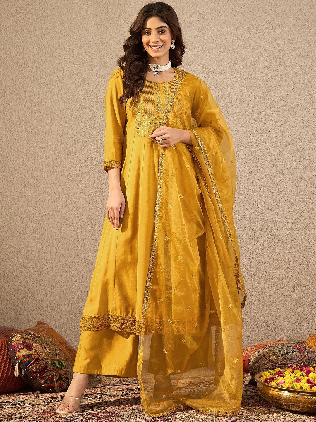 Dhiyona IN Women Floral Thread and Sequinned Embroidered Anarkali Kurta Set with Dupatta