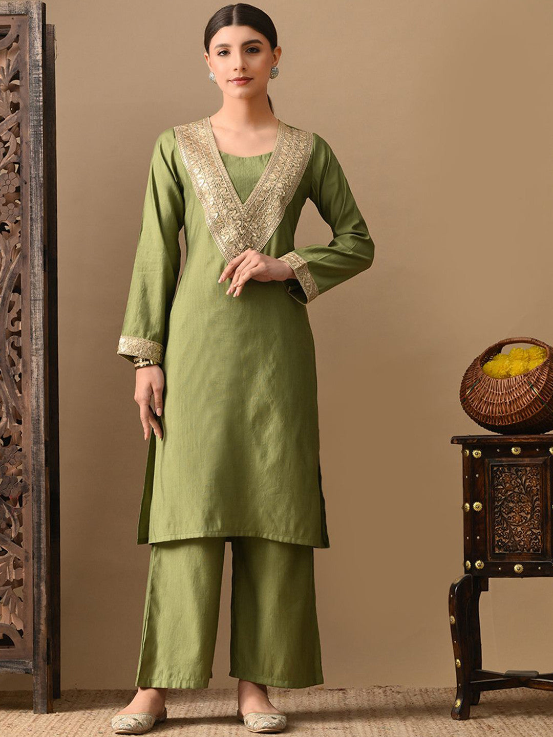 Embroidered Round Neck Long Sleeves Straight Kurta & Trousers With Dupatta