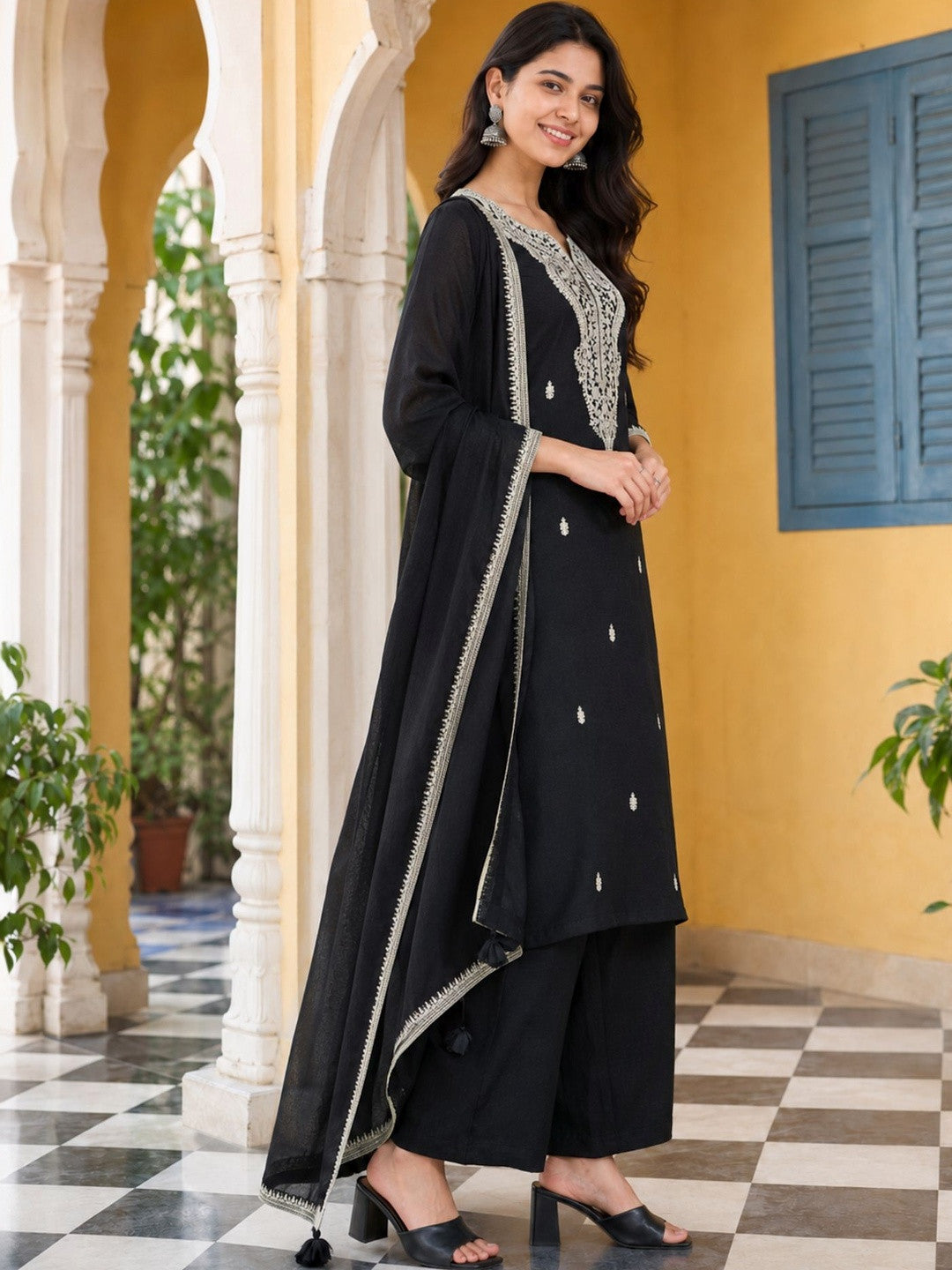 Women Ethnic Motifs Embroidered Regular Thread Work Kurta with Palazzos & With Dupatta