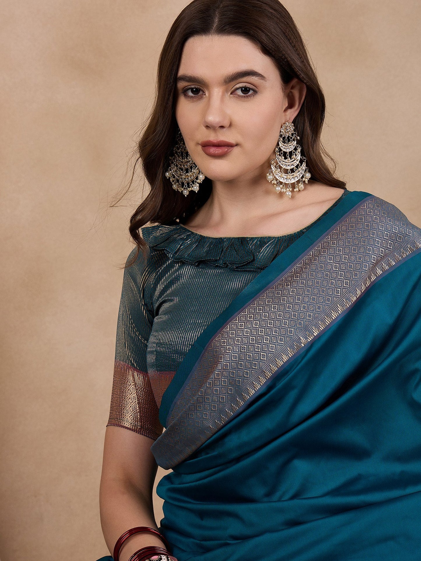 Dhiyona RV Women's Cotton Silk Solid Print With Golden Woven Border Saree  ( KVD2139 )