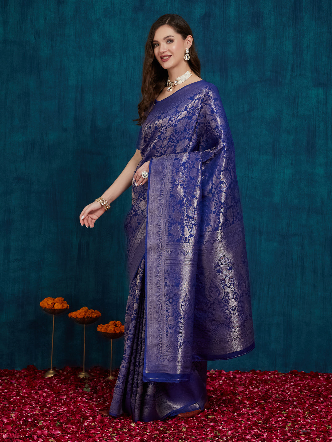 Dhiyona RV Women's Kanjivaram Silk Woven With Golden Woven Border Saree  ( KVD2161 )