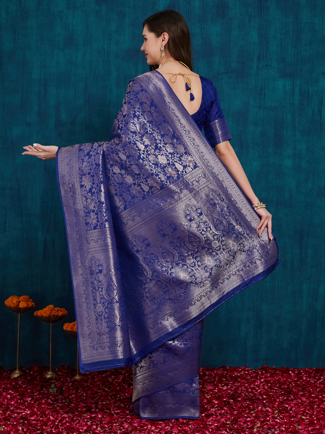 Dhiyona RV Women's Kanjivaram Silk Woven With Golden Woven Border Saree  ( KVD2161 )
