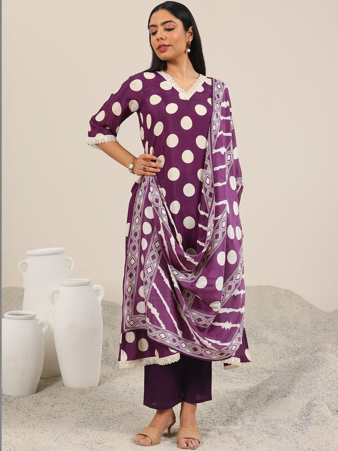 Women Floral Printed Regular Kurta with Trousers & With Dupatta