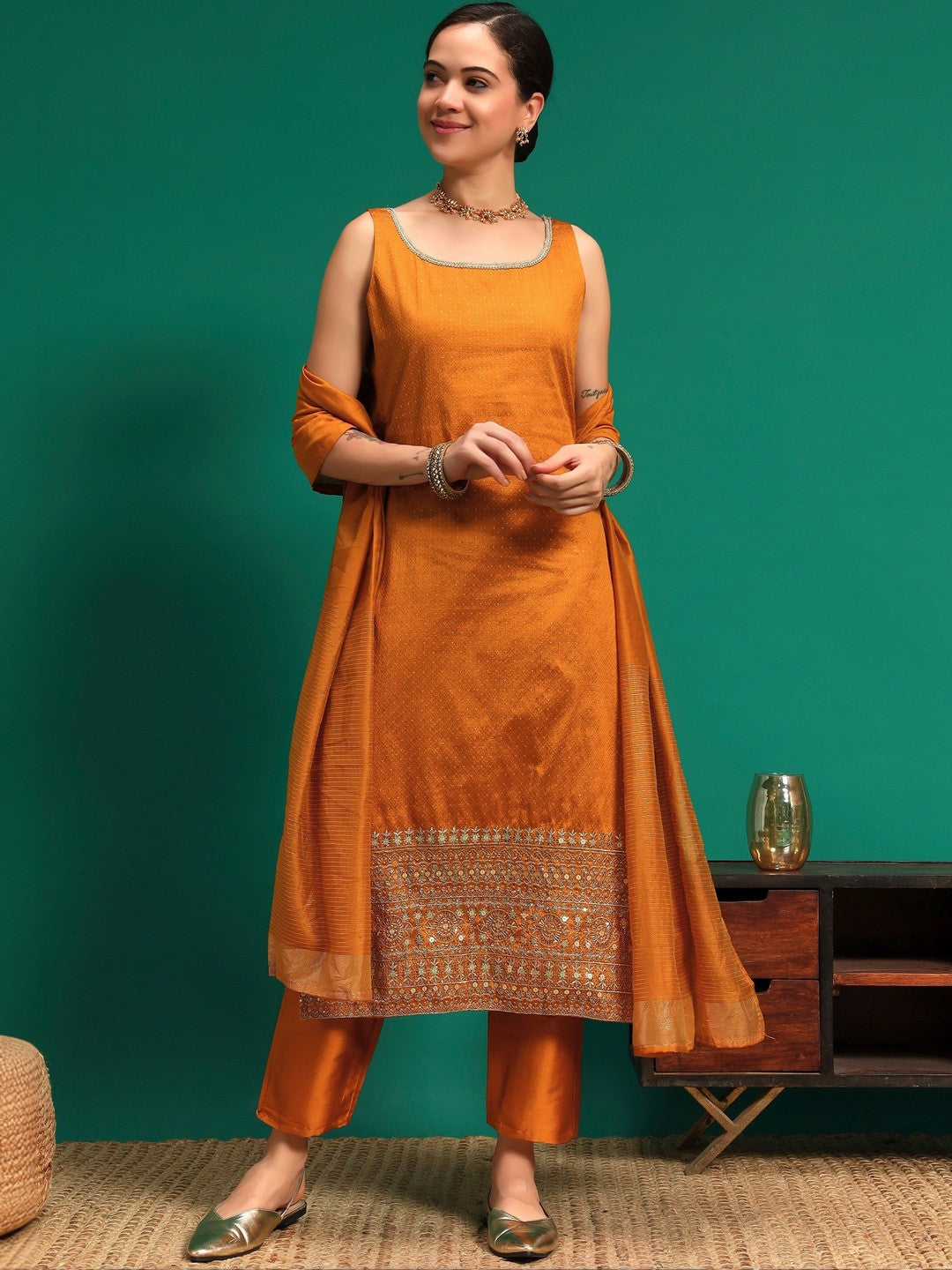 Women Ethnic Motifs Regular Thread Work Kurta with Trousers & With Dupatta