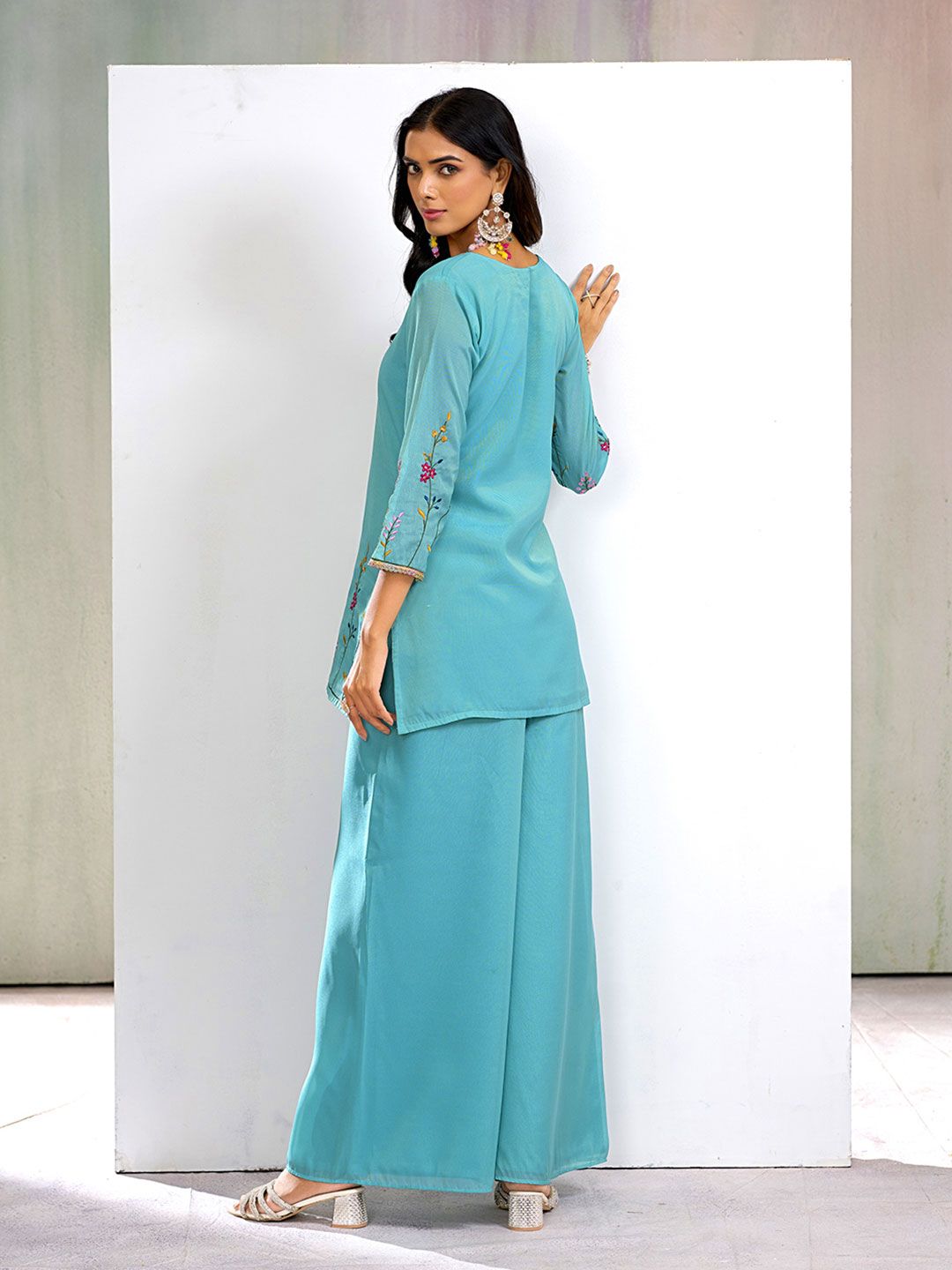 Dhiyona CH Embroidered Kurta with Plazzo