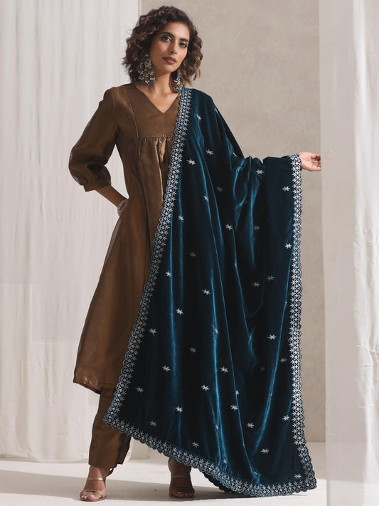 Dhiyona ST Turquoise Velvet Shawl with Silver Embroidery