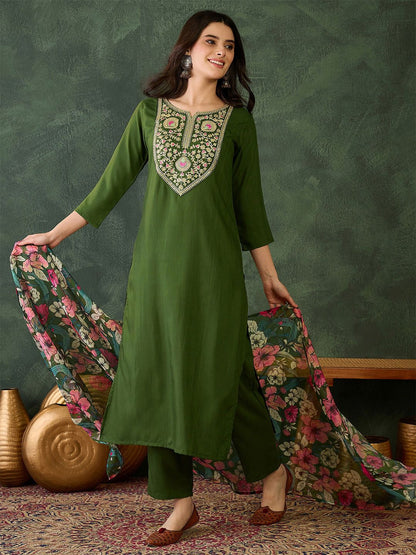 Dhiyona KL Women Floral Embroidered Regular Chikankari Kurta with Trousers & With Dupatta