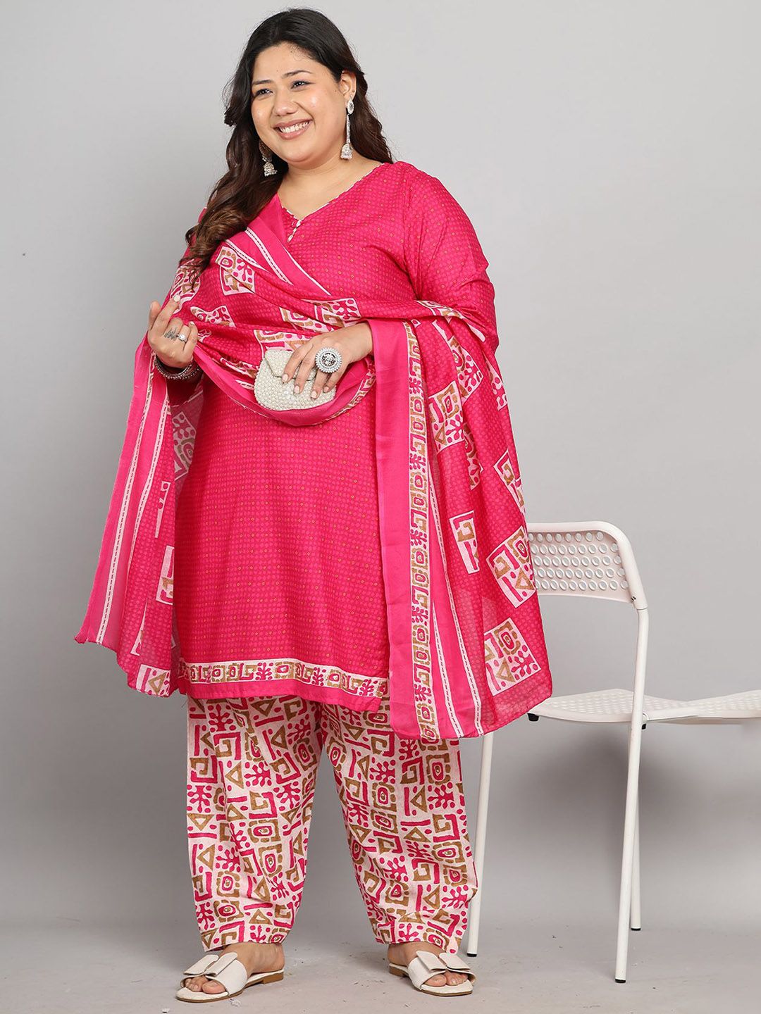 Dhiyona KL Women Plus Size Abstract Printed Kurta with Patiala & Dupatta