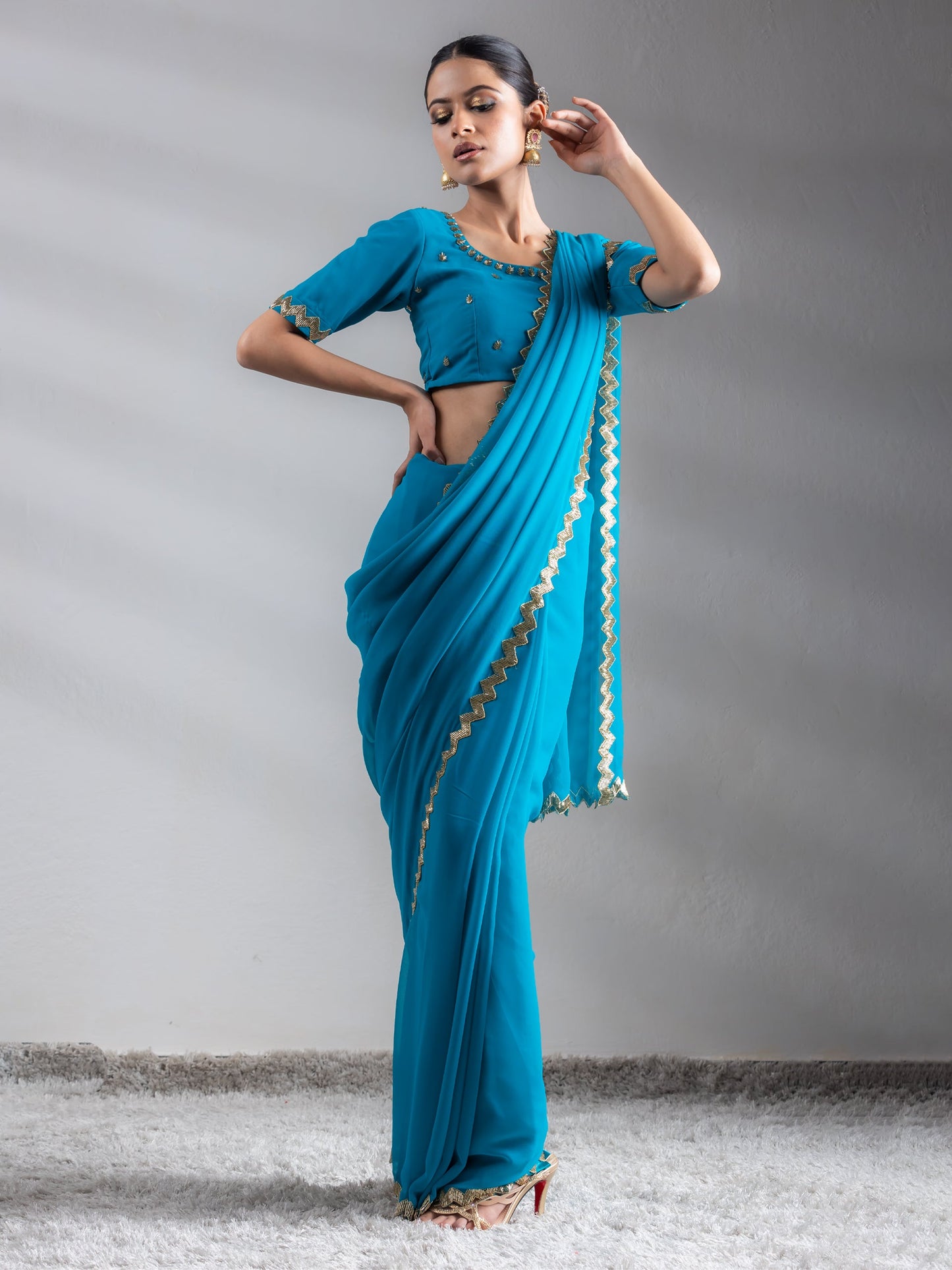 Dhiyona ST Turquoise Sequin Georgette Saree with Blouse Fabric