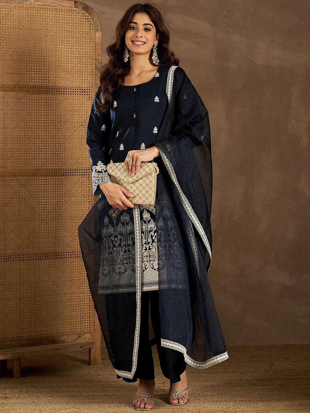 Dhiyona IN Women Floral Embroidered Kurta with Palazzo & Dupatta