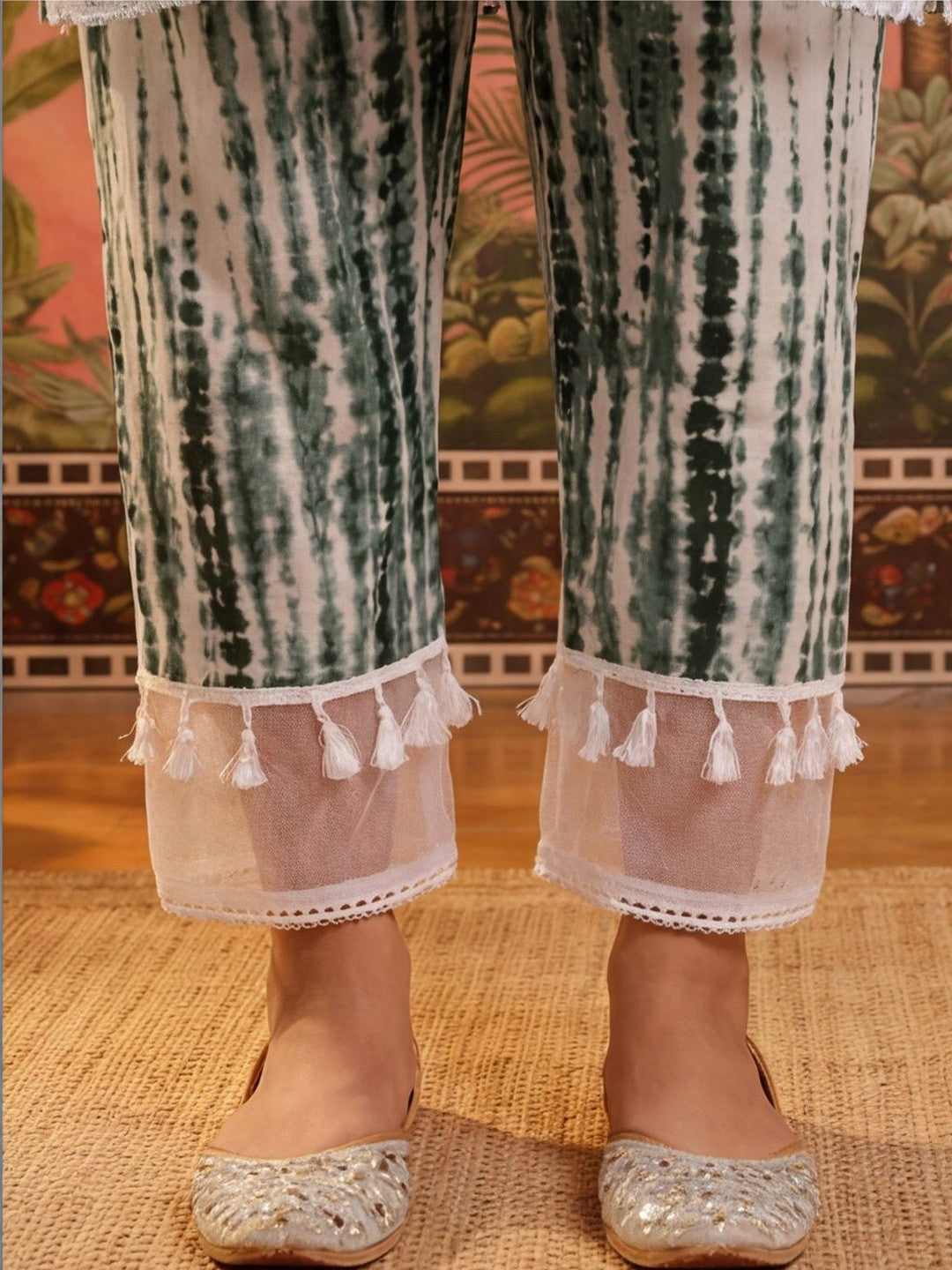 Geometric Printed Pure Cotton Round Neck Kurta & Trousers