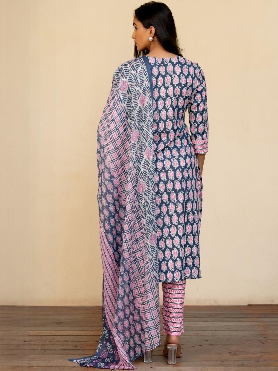 Dhiyona KL Women Navy Blue Pure Cotton Kurta Sets