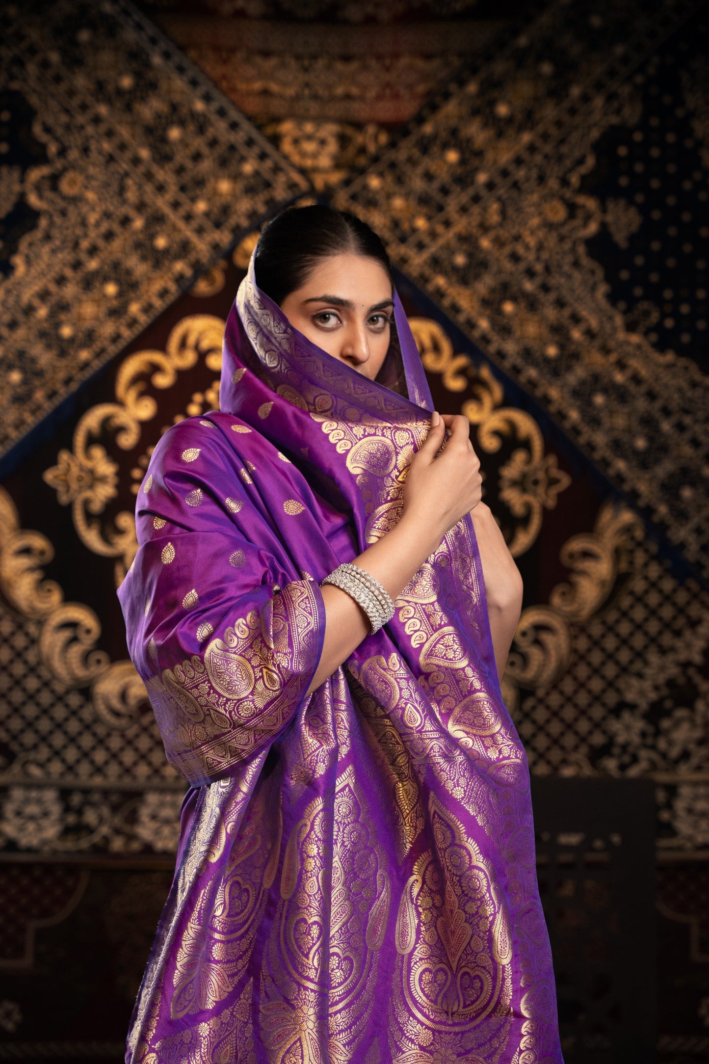 Dhiyona GR Women's Saachi Silk Violet Banarasi Silk Woven Saree