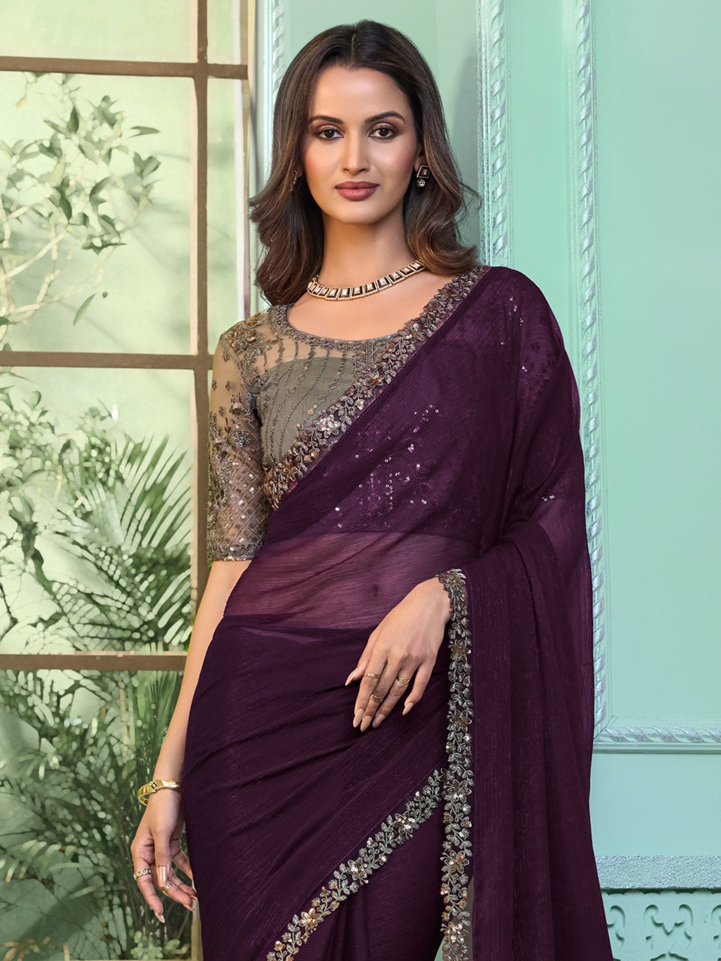 Women's Chiffon Purple Embellished Designer Saree With Blouse Piece