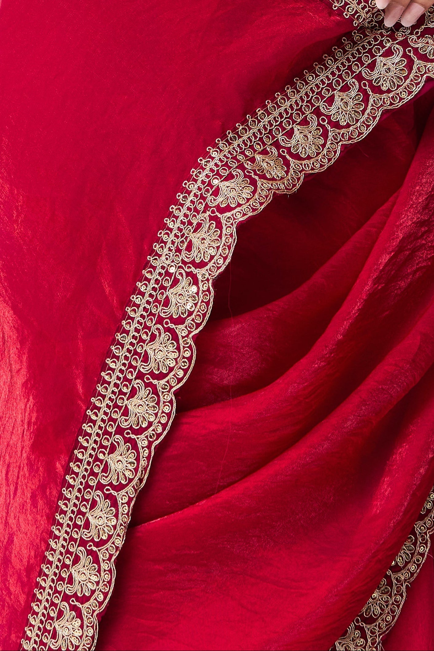 Dhiyona ST Red Pink Embroidered Metallic Satin Saree with Blouse Fabric