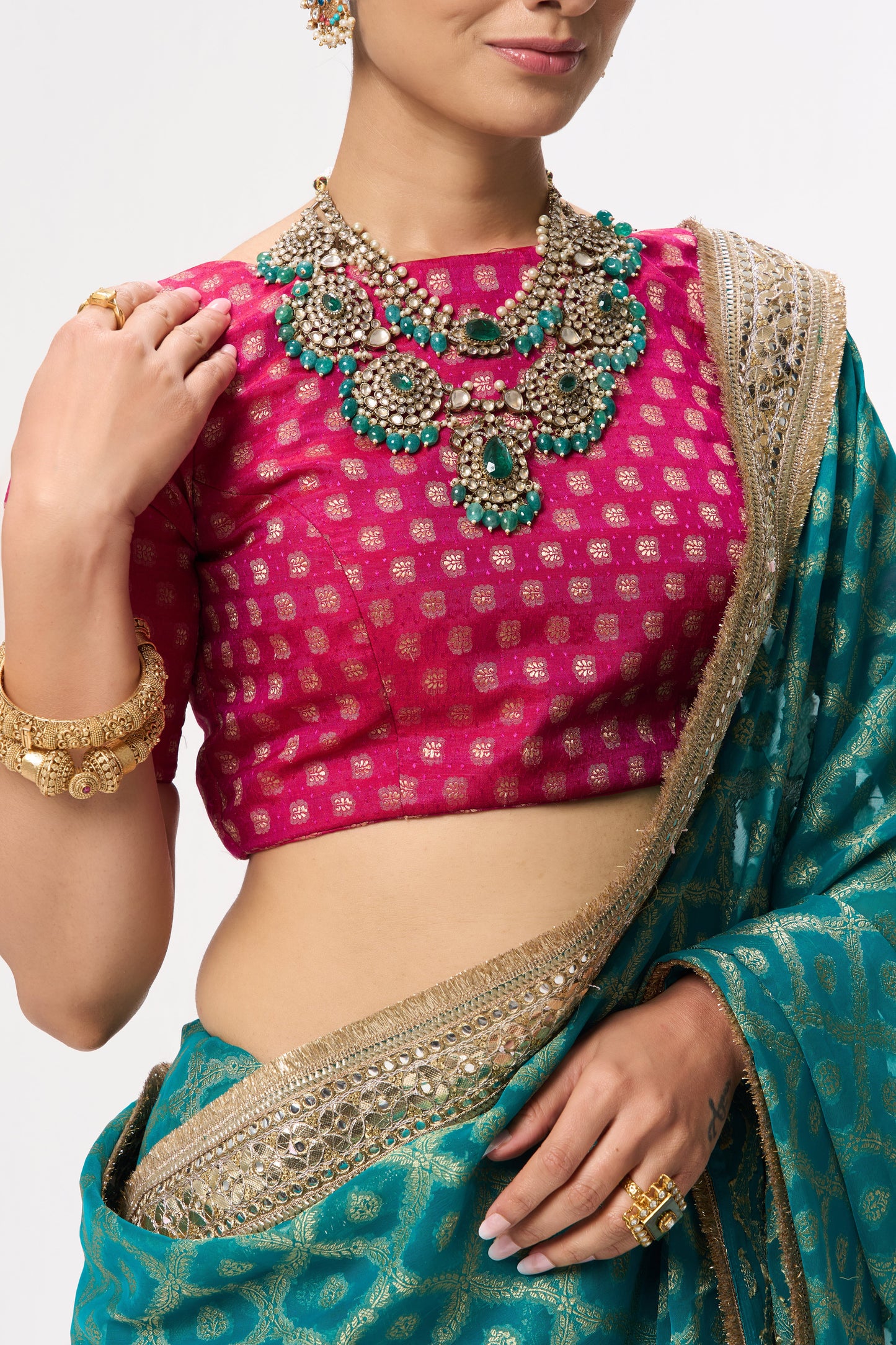 Dhiyona ST Green Woven Georgette all over lace saree with Blouse Fabric