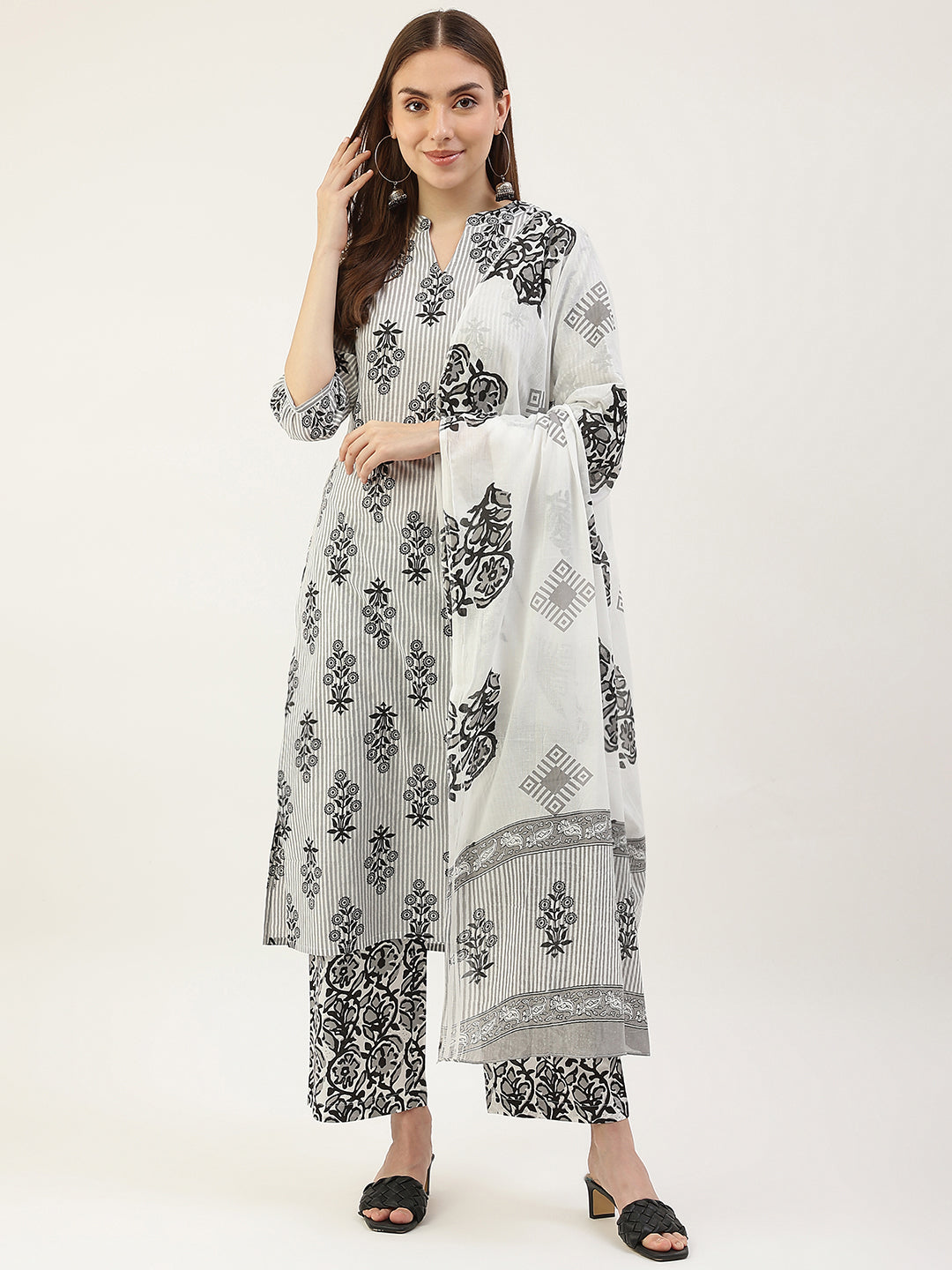 Women's White Pure Cotton Kurta With Pant And Dupatta