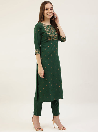 Women's Green Poly Crepe Straight Kurta with Pant and Dupatta