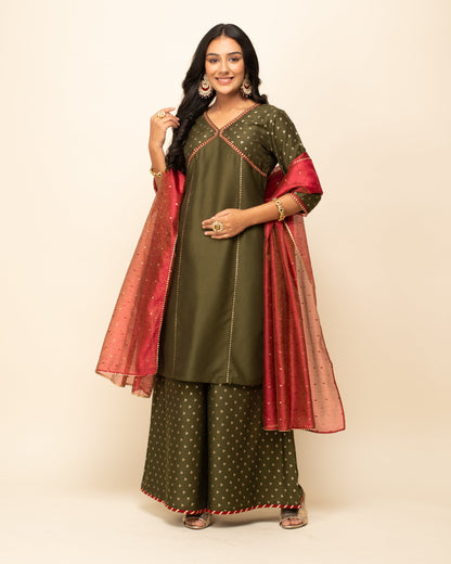 Women's Green Silk Blend Straight Kurta With Palazzo And Dupatta