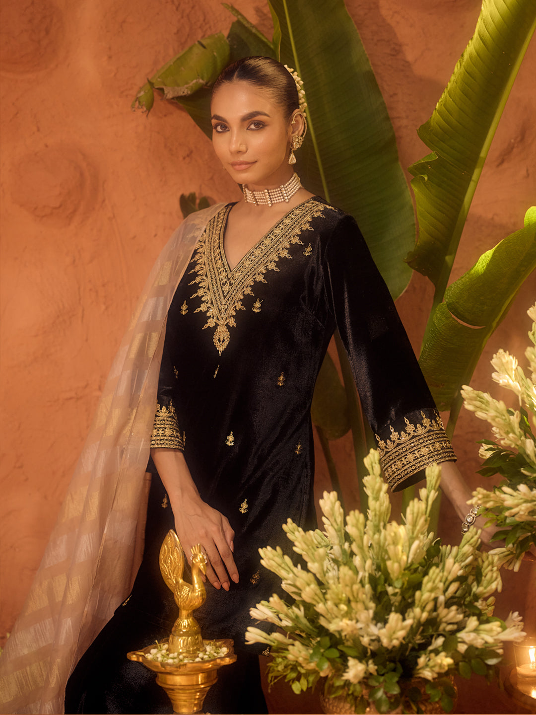 Dhiyona FL Women Black Ice Velvet Embroidered Kurta Set with Dupatta