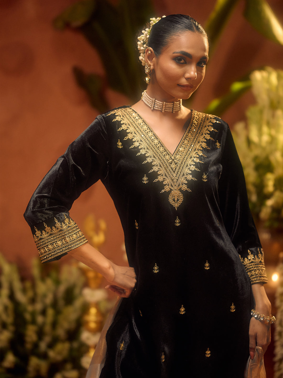 Dhiyona FL Women Black Ice Velvet Embroidered Kurta Set with Dupatta