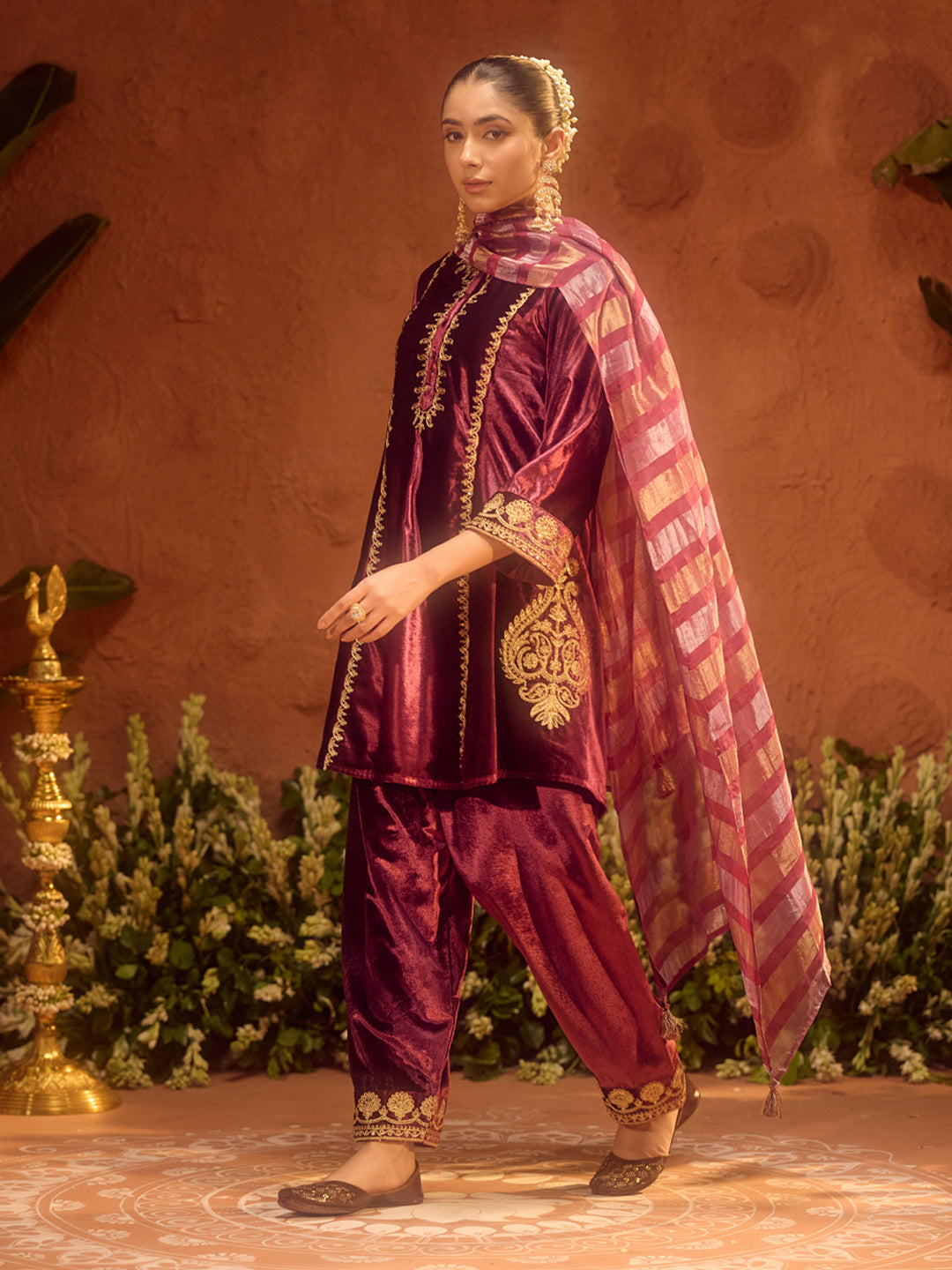 Dhiyona FL Women Wine Ice Velvet Embroidered Kurta Set with Dupatta